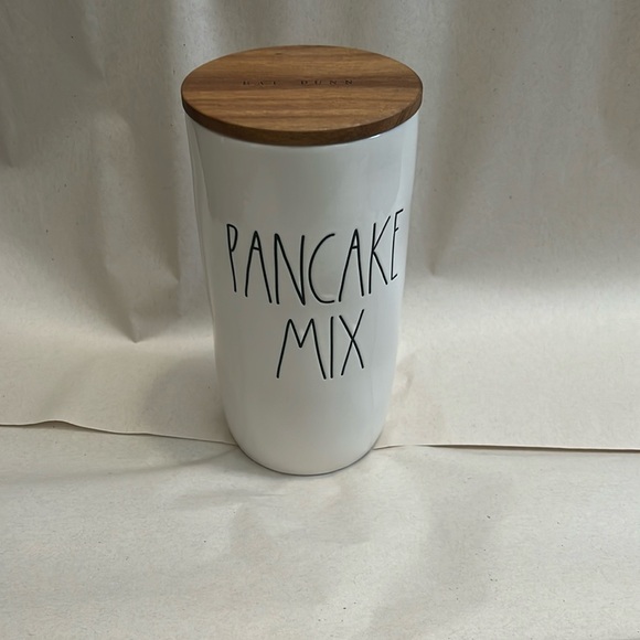 Rae dunn pancake mix cellar/canister with wooden lid - Picture 1 of 3
